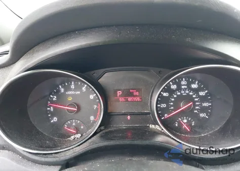 2016 Kia Sedona Lx z USA, uszkodzony, nr VIN KNDMB5C11G6085273